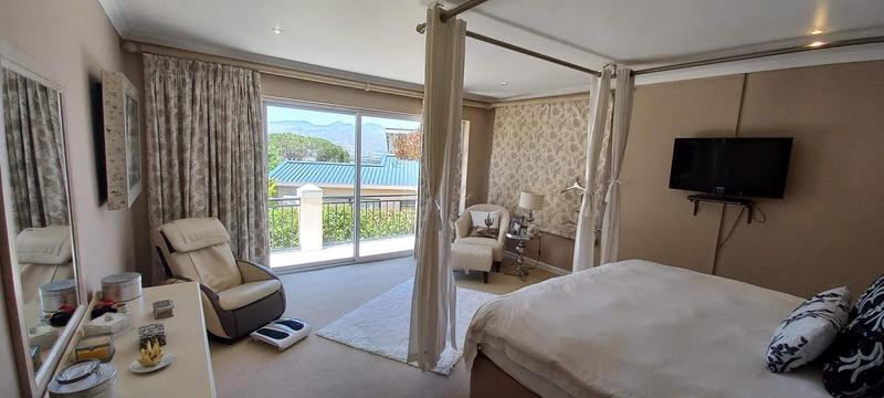 To Let 4 Bedroom Property for Rent in Dennegeur Western Cape